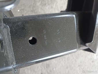 VÝZTUHA PŘEDNÍHO NÁRAZNÍKU ŠKODA - 1Z0807109 - 9