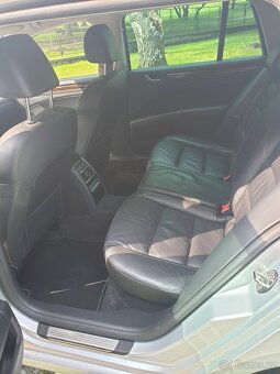 Škoda Superb II Combi, 2.0 TDI 125kw DSG, r.v. 2011 - 9