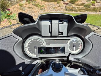 BMW R 1250 RT - SUPER STAV + VÝBAVA 369.000,- Kč - 9