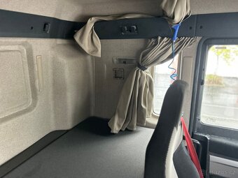 MAN TGS 35.460 8x4 třístranný sklápěč Bordmatic - 9