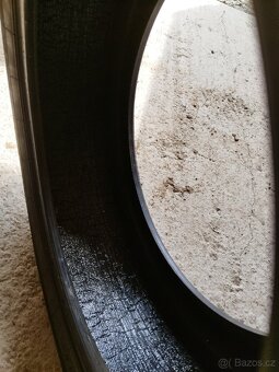 Letní pneu 215/55 R17 - 9