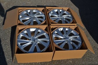 Škoda Fabia IV, VW Polo, S.Ibiza -17 Nové orig.Alu disky - 9