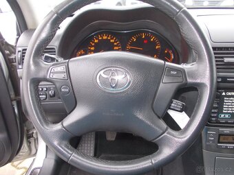 Toyota Avensis, 2.0 D-4D 93KW - 9