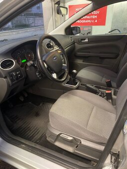 Ford Focus II combi, 1.6 benzín, 74 kW - 9
