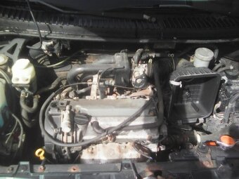daihatsu sirion 1.0,2002,130000km. - 9