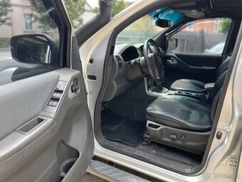 NISSAN NAVARA D40 2.5TDi-140KW-KRASAVEC-TOP STAV- - 9