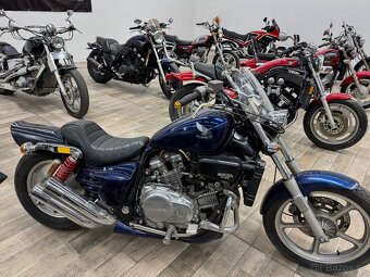 Koncici vystava moto v Tesco -Shopland Opava-slevy do 14.8. - 9