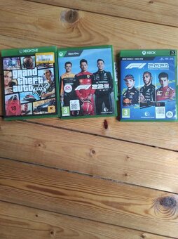Xbox one S, 500gb Minecraft 2014 edition s mechanikou+ 3 hry - 9