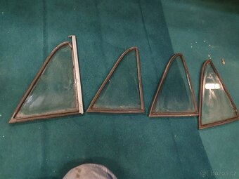 Větrací okénko BESPO - 9