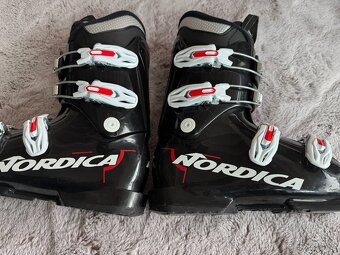 Dětské lyžařské boty NORDICA vel. 35-36, 1 sezóna, 1. dítě - 9