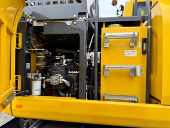 Kolový otočný bagr KOMATSU PW 160-11 - 9