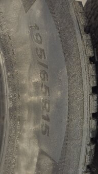 Zimní pneu 195/65 R15 - 9
