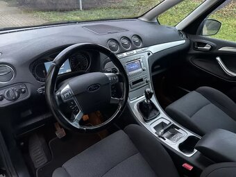 Ford Galaxy 2.2 TDCi 129kW Titanium 7 míst Navi Tažné Hagusy - 9