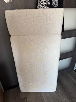 Rostoucí postýlka - 9