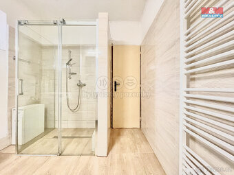 Prodej rodinného domu se zahradou, 1353 m², Dobříkov - 9
