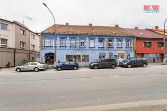Multifunkční objekt, 2203 m², Lišov, ul. třída 5. května - 9