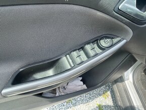 Ford Focus 3  1,6i 16v - 9