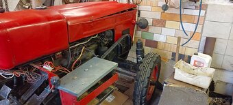Zetor URI 4011 - 9