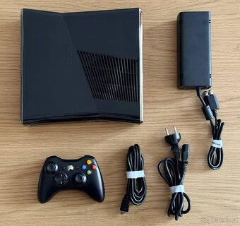 Xbox360 1TB, 180 her, RGH3 - 9