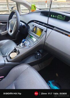 Toyota Prius III Executive (STK 2026, udržovaný) - 9
