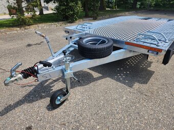 Snížený vlek na auta, 450x210cm, 2700/510kg,130km, rezerva - 9