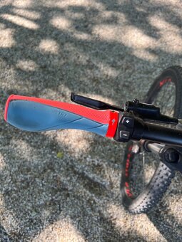 Prodam elektrokolo Specialized Levo - 9