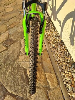 Author A-Matrix 24" - TOP STAV - 9