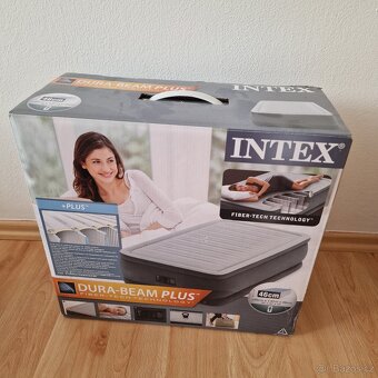 Nafukovací postel - 9