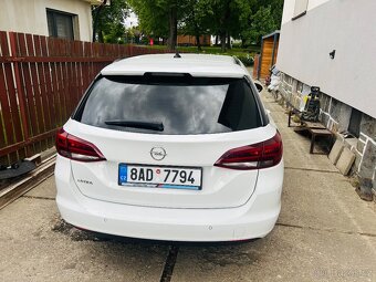 Opel Astra Sport tourer - 9