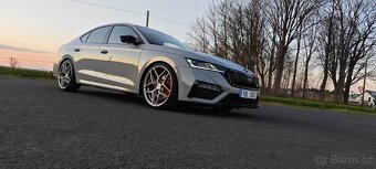 ŠKODA OCTAVIA RS 2.0 TSI 180 KW - 9