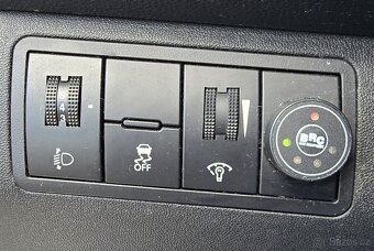 HYUNDAI Ix 20 1.4 LPG 2012 - 9
