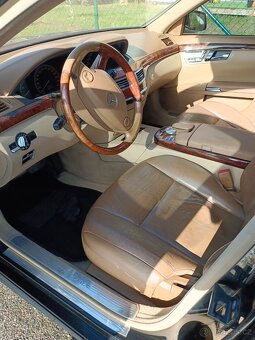 Mercedes S - 9