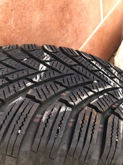 Zimní kola VW 215/55R16 - 9