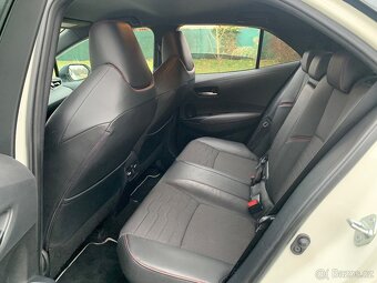 Toyota Corolla 2.0 hybrid Gr paket - 9