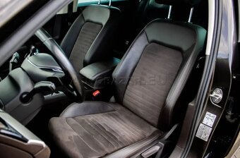 Volkswagen Passat Variant 2.0 BiTDI Highline 4MOTION 2016 - 9