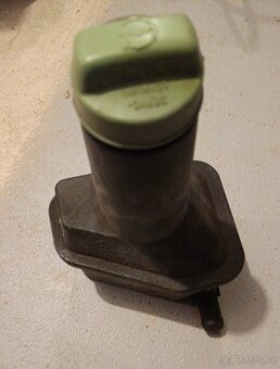 Díly na Sharan, Galaxy, Alhambra
 - 9