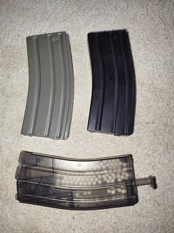 Airsoft útočná puška - 9