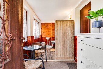 Zděná chata u řeky Úslavy s možností trvalého bydlení - 9