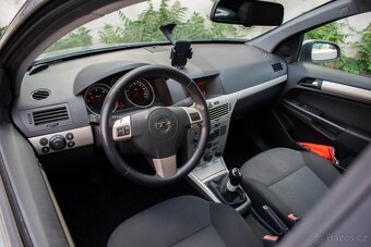 Opel Astra Caravan 1.7 CDTi 110k Essentia - 9