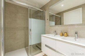 Vila - Chalet, Estepona, Costa del Sol. (Španělsko) - 9