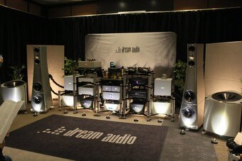 Canon EOS 1200D s příslušenstvím - 9