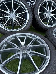 MERCEDES BENZ AMG E W213 E63 E63S - 9