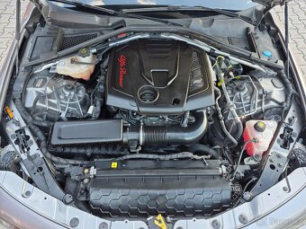 Alfa Romeo Giulia 2.0 Turbo Veloce - 9