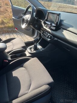 Hyundai i30 kombi - 9