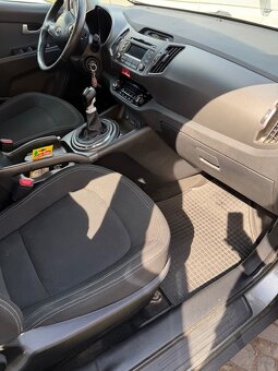kia sportage 2.0CRDI 4x4 - 9