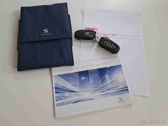 Peugeot 3008 1,2 PT EAT8 ALLURE 50.000 km - 9