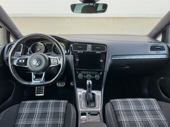 Volkswagen Golf GTD 2.0 TDi - 9