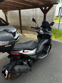 Aprilia SR GT 125 - 9
