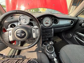 Mini Cooper 1,6i 2003, 262.000 km, stk u konce, depozit - 9