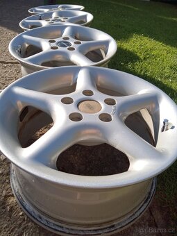 alu kola Borbet 15"  5x108  7J  ET35  střed 72 mm - 9